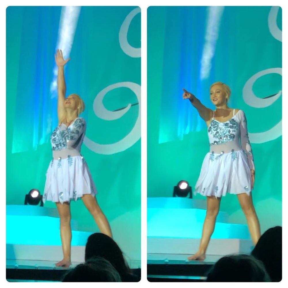 Dance costume size M fits size 6